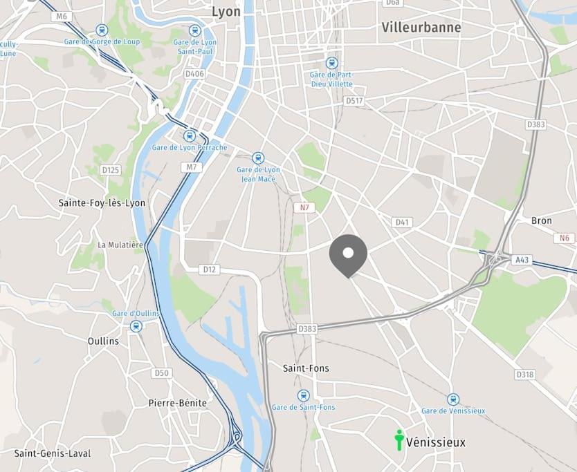 Le Pressense, Ideal Sejour Pro Ou Familiale Vénissieux Kültér fotó